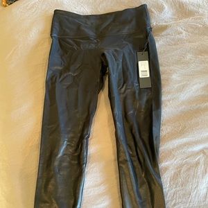 New liquid leggings. Noli brand. Black size L.